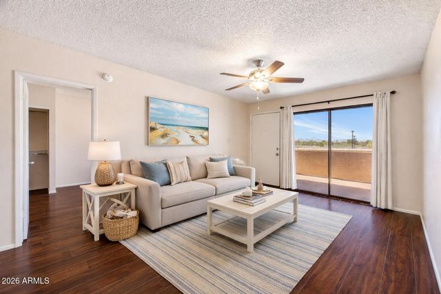 5757 W EUGIE Avenue 2027, Glendale, AZ 85304