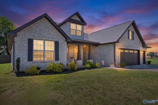 51 Yorkshire Lane, Somerville, AL 35603