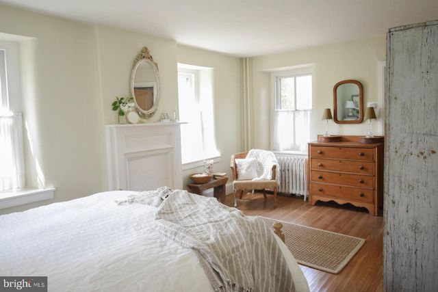 1047 COWPATH RD, Hatfield, PA 19440
