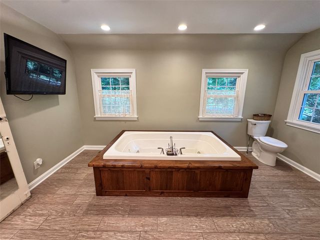 1209 WILKINS Road, Erie, PA 16505