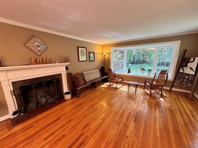 1209 WILKINS Road, Erie, PA 16505
