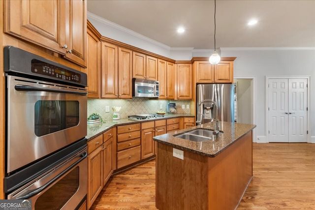 525 Big Bend Trail, Sugar Hill, GA 30518