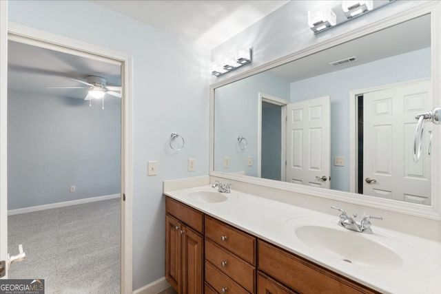 525 Big Bend Trail, Sugar Hill, GA 30518