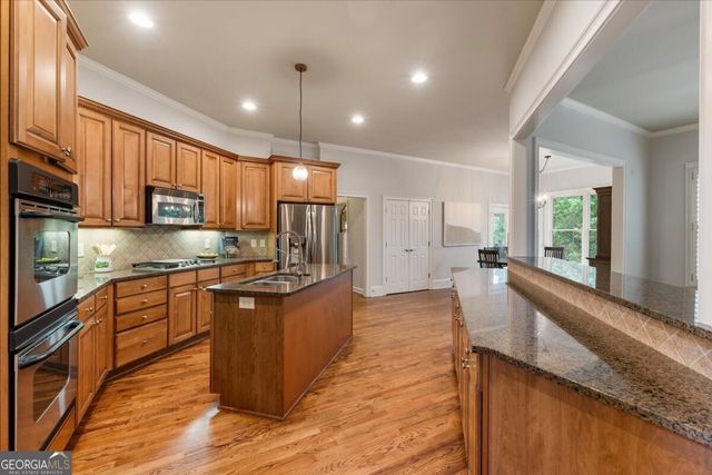 525 Big Bend Trail, Sugar Hill, GA 30518
