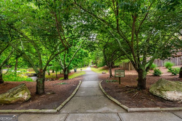 525 Big Bend Trail, Sugar Hill, GA 30518