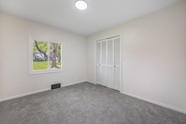 812 S Walnut Street 812 S Walnut Street, Urbana, OH 43078
