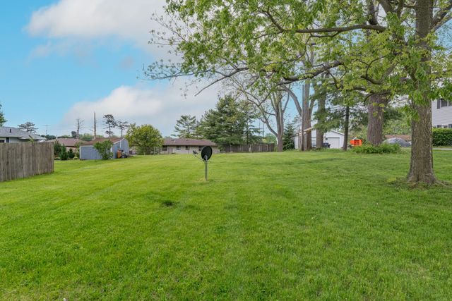 812 S Walnut Street 812 S Walnut Street, Urbana, OH 43078