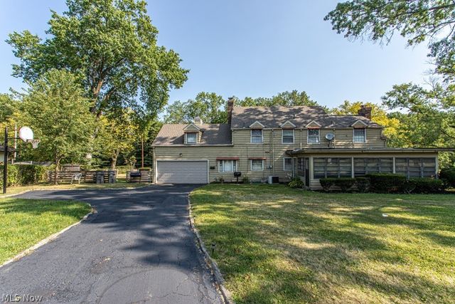 455 Redondo Road, Youngstown, OH 44504