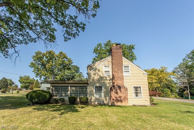 455 Redondo Road, Youngstown, OH 44504