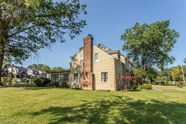 455 Redondo Road, Youngstown, OH 44504