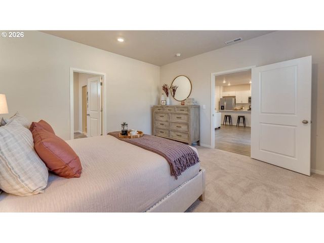 2224 Veneta Ave S, Salem, OR 97306