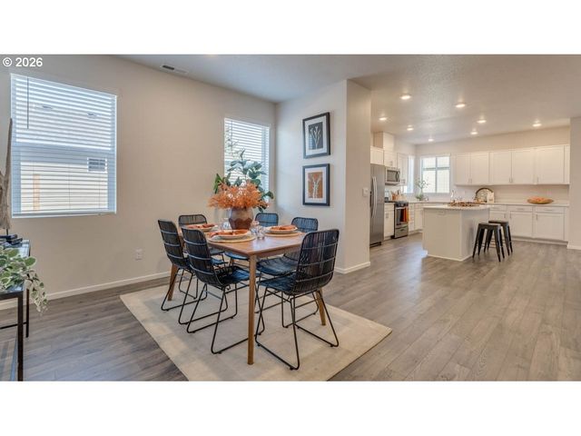 2224 Veneta Ave S, Salem, OR 97306