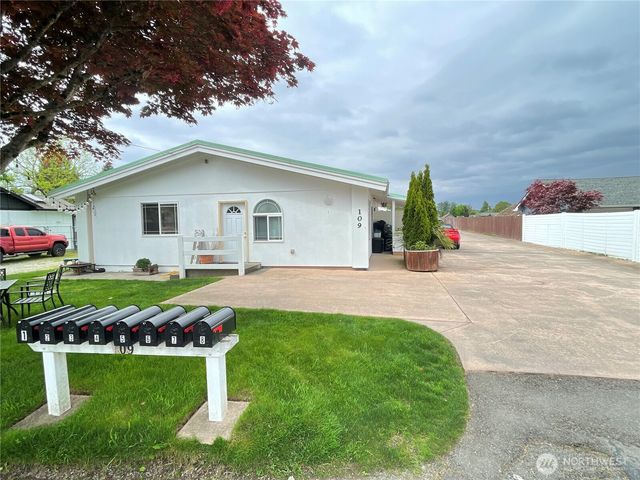 109 4th Avenue SE, Pacific, WA 98047