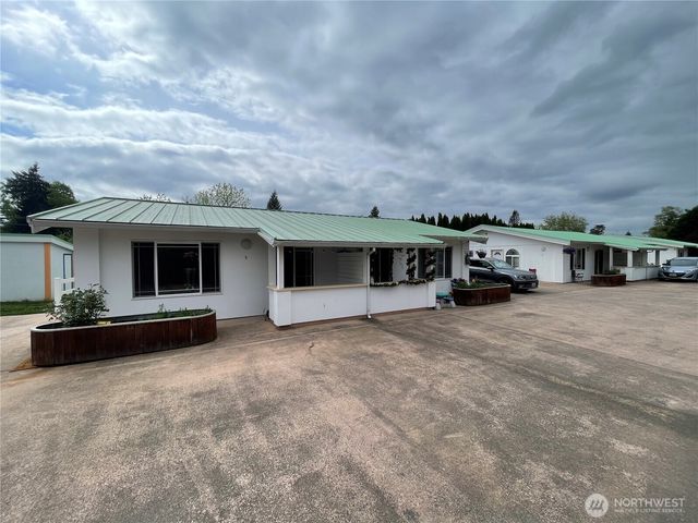 109 4th Avenue SE, Pacific, WA 98047
