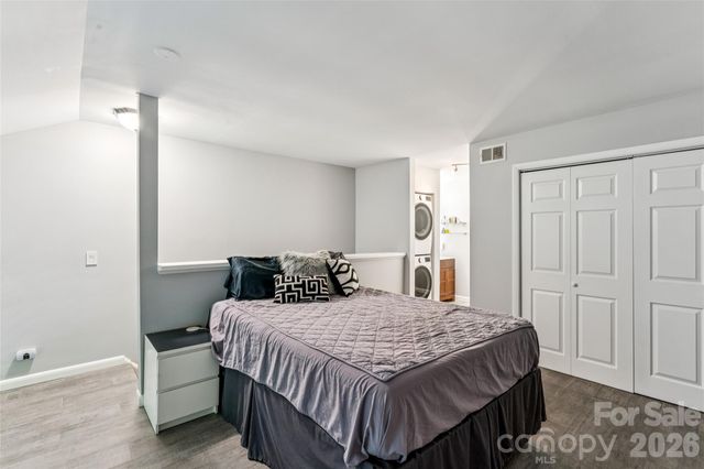 3252 Heathstead Place, Charlotte, NC 28210