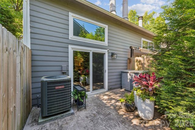 3252 Heathstead Place, Charlotte, NC 28210