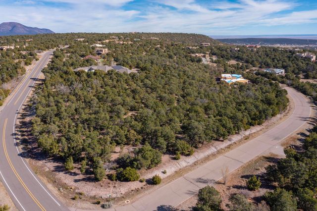 3 Blue Grama Court, Tijeras, NM 87059