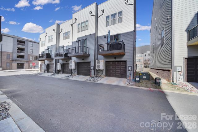 6120 Station Crossing Avenue, Charlotte, NC 28217