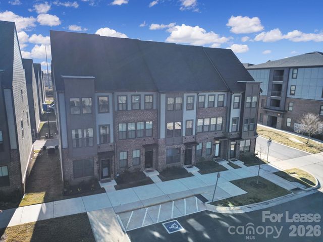 6120 Station Crossing Avenue, Charlotte, NC 28217