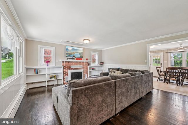318 E MAIN ST, Westminster, MD 21157