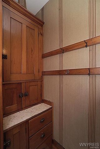 655 Prospect Avenue, Buffalo, NY 14213