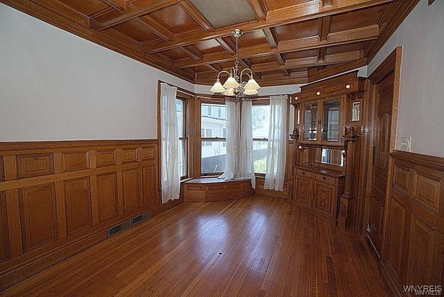 655 Prospect Avenue, Buffalo, NY 14213