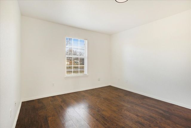 700 E 6th Street, Bonham, TX 75418