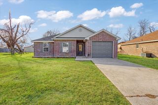 700 E 6th Street, Bonham, TX 75418