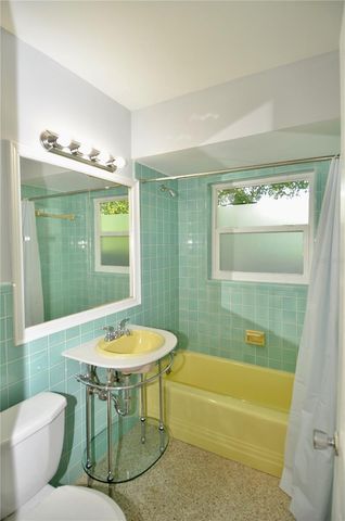 3525 IROQUOIS AVENUE, Sarasota, FL 34234