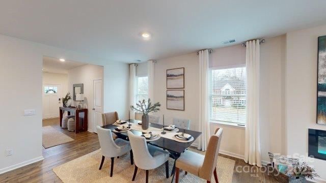 1101 37th Avenue Lane NE, Hickory, NC 28601