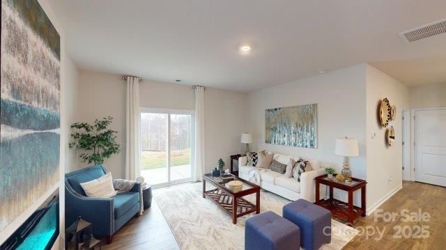 1101 37th Avenue Lane NE, Hickory, NC 28601