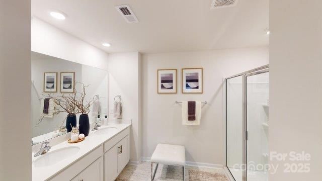 1101 37th Avenue Lane NE, Hickory, NC 28601