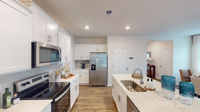 1101 37th Avenue Lane NE, Hickory, NC 28601