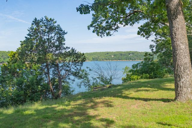 25781 Fox Woods Circle, Shell Knob, MO 65747