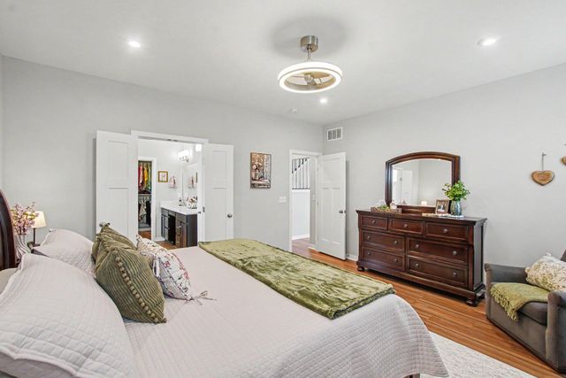 9980 Meadow Glen Drive, Independence, KY 41051