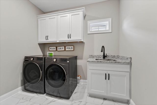 1120 Chagford Dr, Clarksville, TN 37043