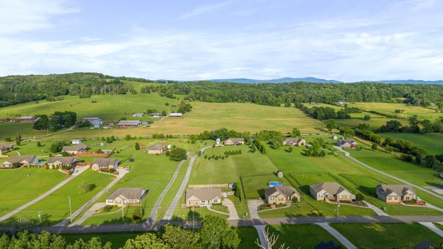 7083 Blue Springs Road SE, Cleveland, TN 37311