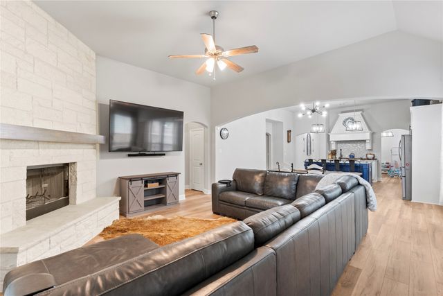 1604 Everitt Trail, Fort Worth, TX 76052