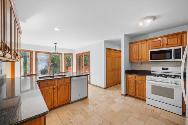 4055 Pontiac Trail, Ann Arbor, MI 48105