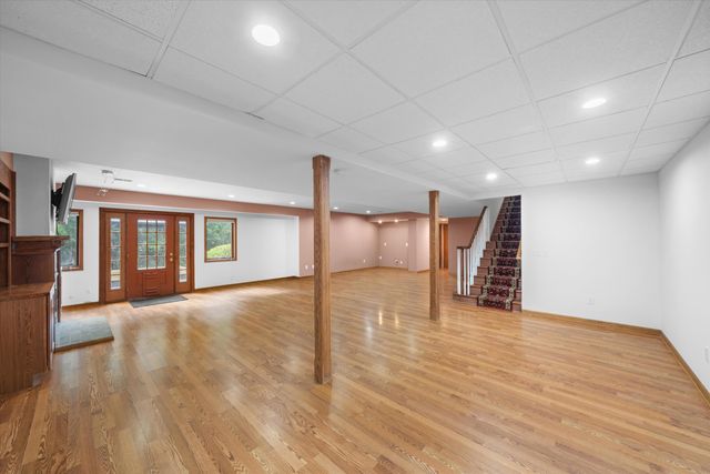 4055 Pontiac Trail, Ann Arbor, MI 48105