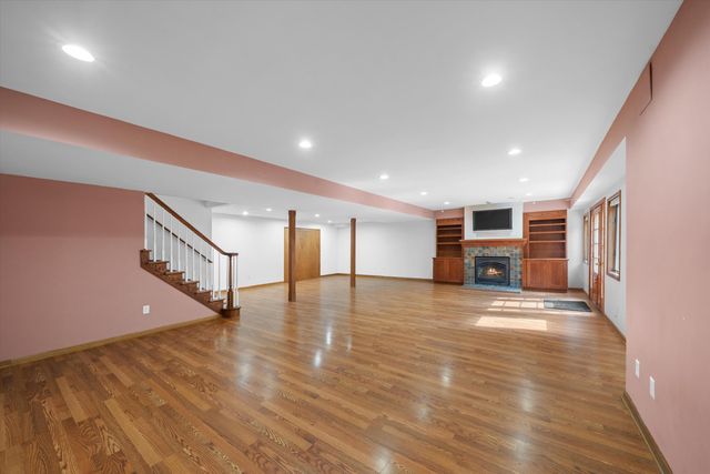 4055 Pontiac Trail, Ann Arbor, MI 48105