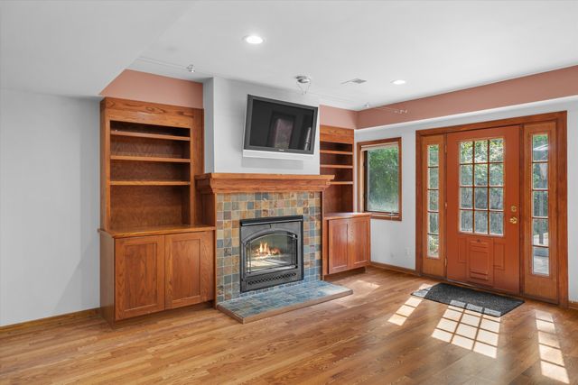 4055 Pontiac Trail, Ann Arbor, MI 48105