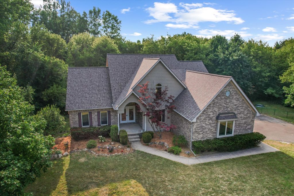 4055 Pontiac Trail, Ann Arbor, MI 48105