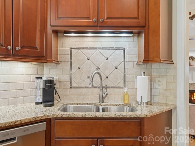 2106 Brookberry Lane, Gastonia, NC 28056