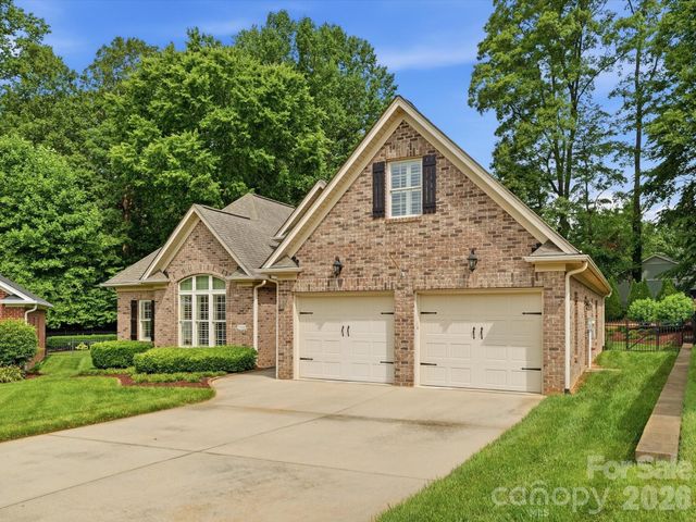 2106 Brookberry Lane, Gastonia, NC 28056