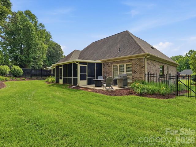 2106 Brookberry Lane, Gastonia, NC 28056