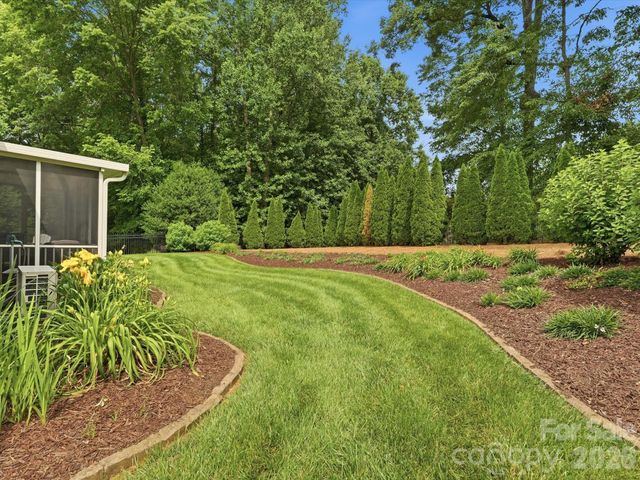 2106 Brookberry Lane, Gastonia, NC 28056
