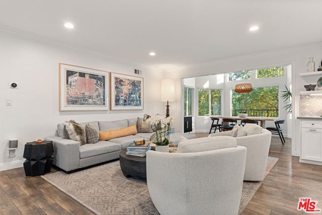 5117 Lubao Avenue, Woodland Hills (los Angeles), CA 91364