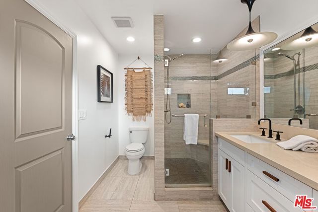 5117 Lubao Avenue, Woodland Hills (los Angeles), CA 91364