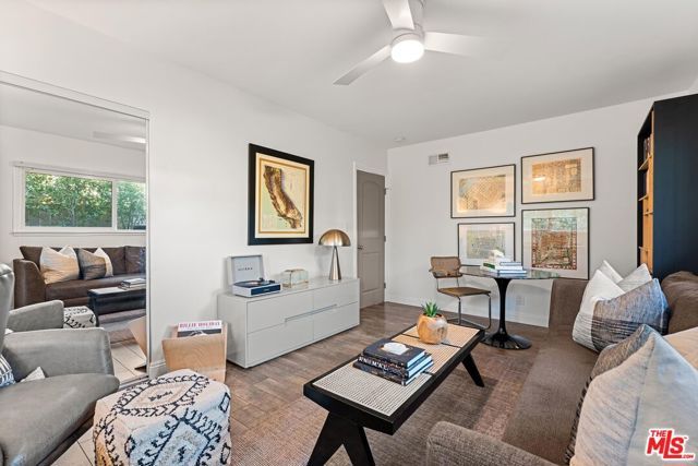 5117 Lubao Avenue, Woodland Hills (los Angeles), CA 91364